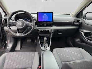 Vehicle image TOYOTA Yaris 1.5 VVT-i HSD Trend