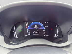 Vehicle image TOYOTA Yaris 1.5 VVT-i HSD Trend