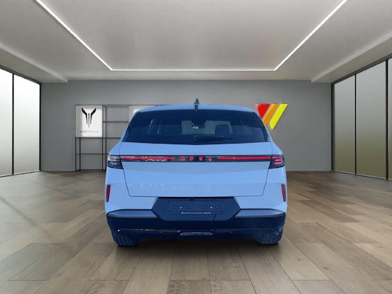 Vehicle image 14 Vehicle image 14