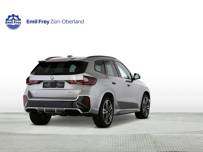 Vehicle image BMW X1