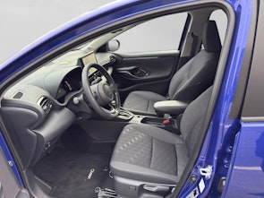 Vehicle image TOYOTA Yaris 1.5 VVT-i HSD Trend