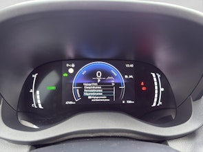 Vehicle image TOYOTA Yaris 1.5 VVT-i HSD Trend