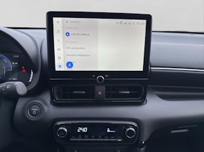 Vehicle image TOYOTA Yaris 1.5 VVT-i HSD Trend