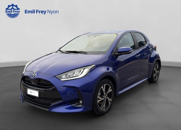 First vehicle image First vehicle image