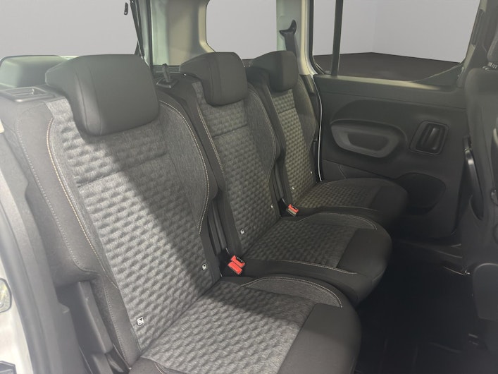 Vehicle image PEUGEOT RIFTER