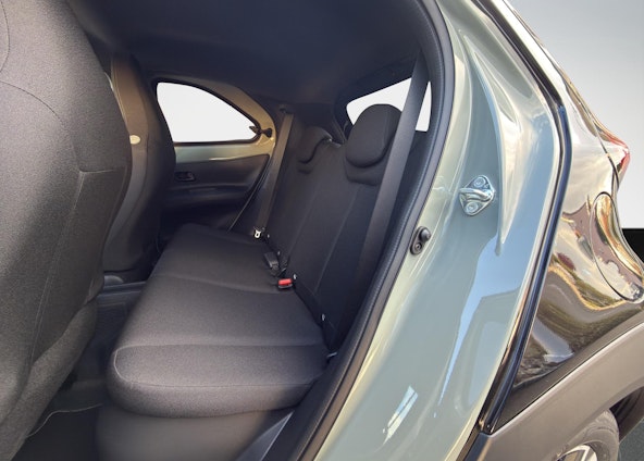 Vehicle image 14 Vehicle image 14