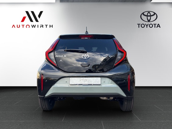 Vehicle image 5 Vehicle image 5