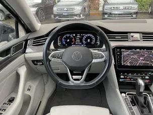 VW Passat Variant 2.0 TDI Elegance DSG 4m