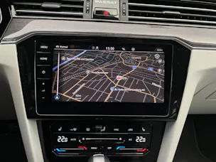 VW Passat Variant 2.0 TDI Elegance DSG 4m