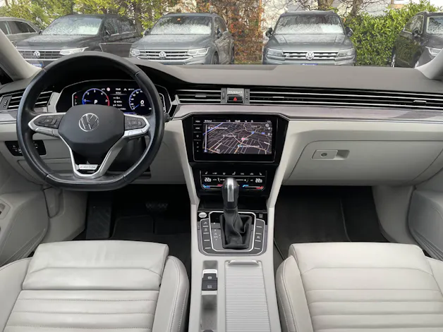 VW Passat Variant 2.0 TDI Elegance DSG 4m