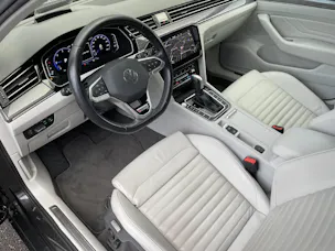 VW Passat Variant 2.0 TDI Elegance DSG 4m