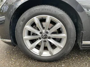VW Passat Variant 2.0 TDI Elegance DSG 4m