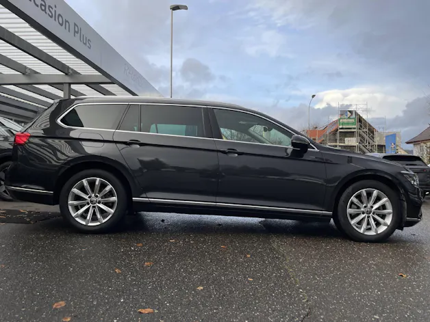 VW Passat Variant 2.0 TDI Elegance DSG 4m