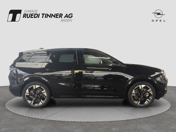 Vehicle image 3 Vehicle image 3