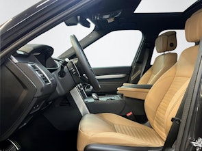 Vehicle image LAND ROVER Discovery 3.0 D I6 250 Dynamic HSE