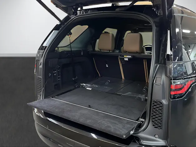 Land Rover Discovery 3.0 D I6 250 Dynamic HSE