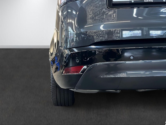 Vehicle image LAND ROVER DISCOVERY