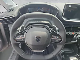 Peugeot 208 1.2 MHEV 110 Allure Premium - Bärn Edition