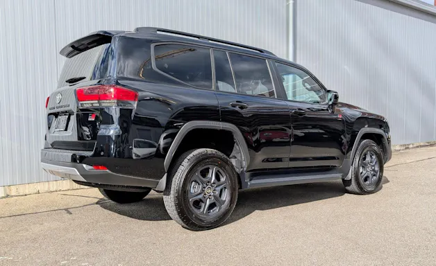 Toyota LAND CRUISER 300 GR SPORT V6 Diesel