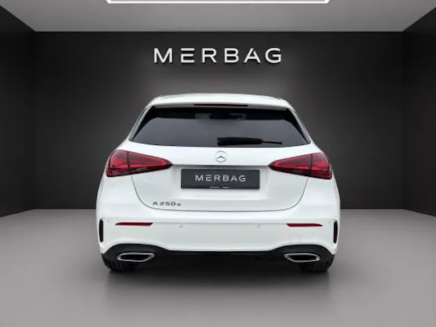 Mercedes-Benz A 250 e EQ Star 8G-DCT