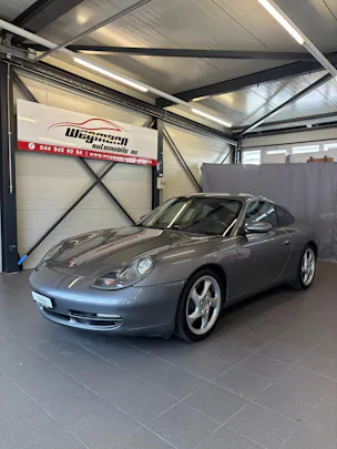 Porsche 911 Carrera 4