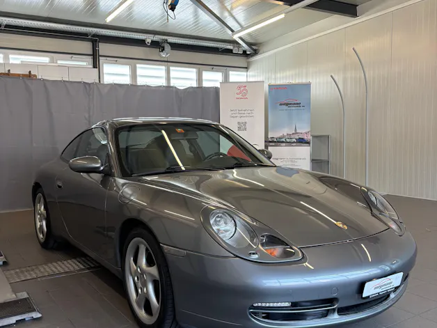 Porsche 911 Carrera 4