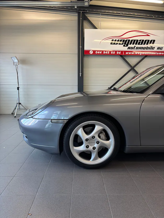 Porsche 911 Carrera 4