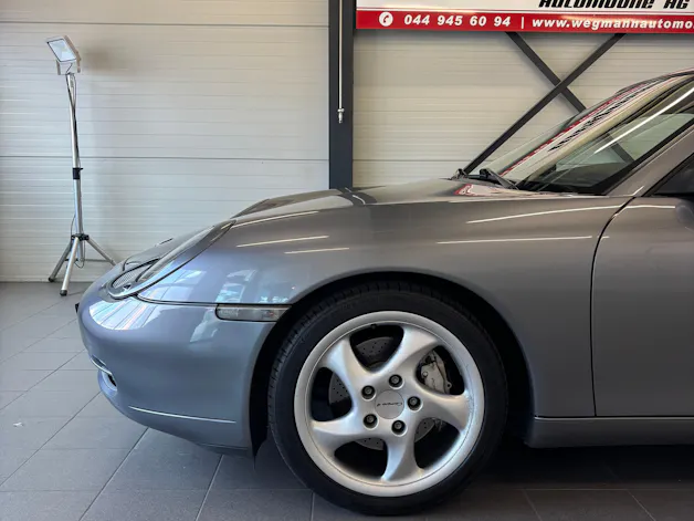 Porsche 911 Carrera 4