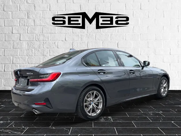 BMW 330e xDrive Sport Line Steptronic