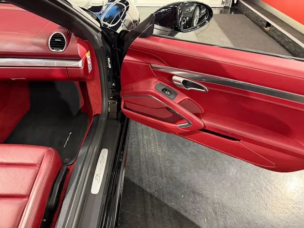Porsche 718 Boxster 2.0
