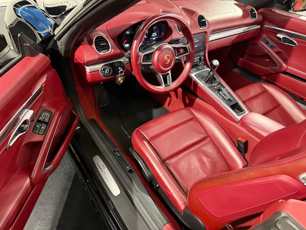 Porsche 718 Boxster 2.0