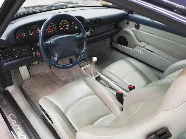 Porsche 911 Carrera 4