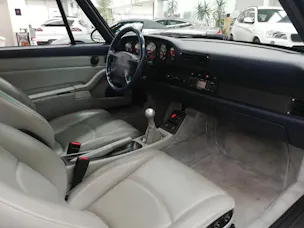 Porsche 911 Carrera 4