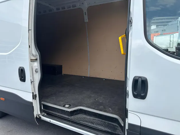 Iveco 35 S 16 A8 V