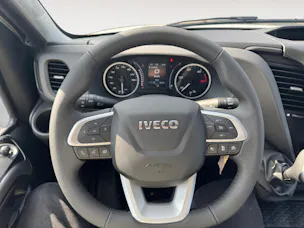 Iveco Daily Brücke m.Verdeck+Hebebühne