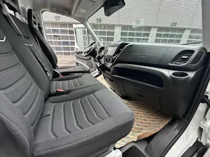 Iveco 35S18HA8