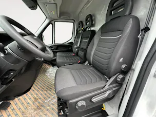 Iveco 35S18HA8