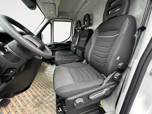 Iveco 35S18HA8