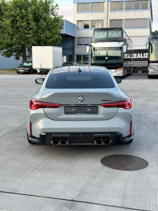 BMW M4 CSL Coupé