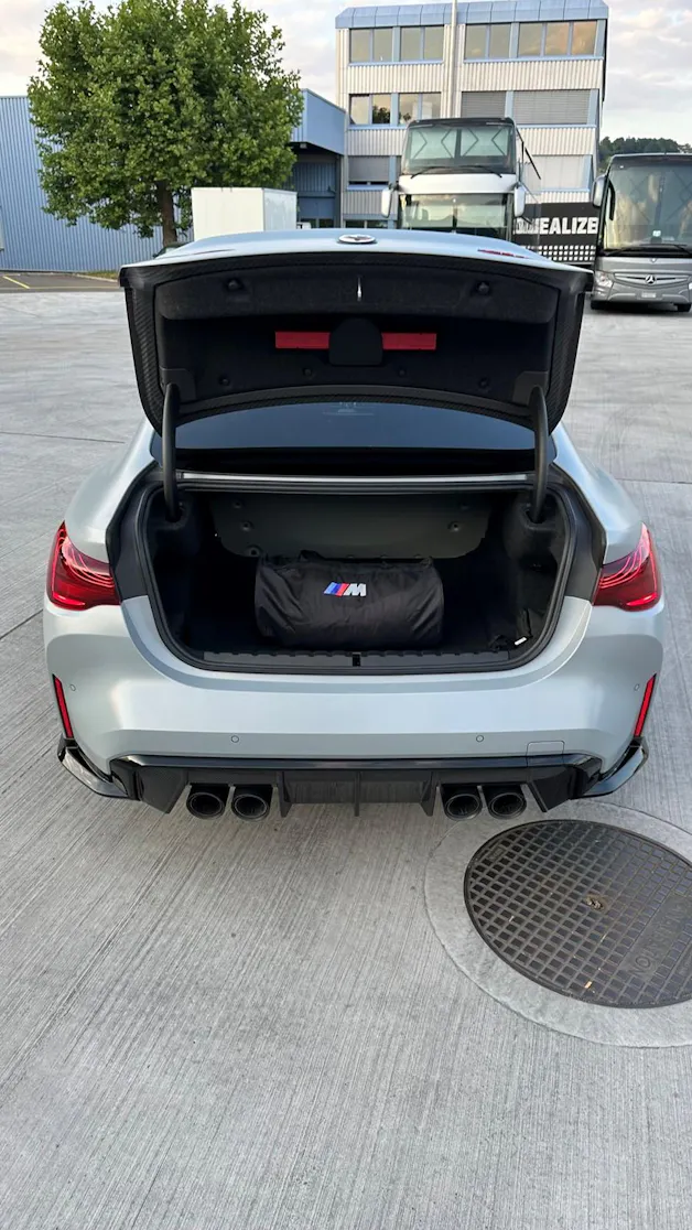 BMW M4 CSL Coupé