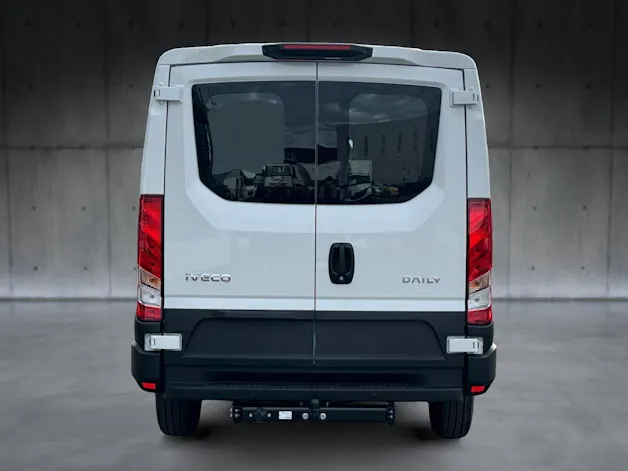 Iveco 35S16A8V