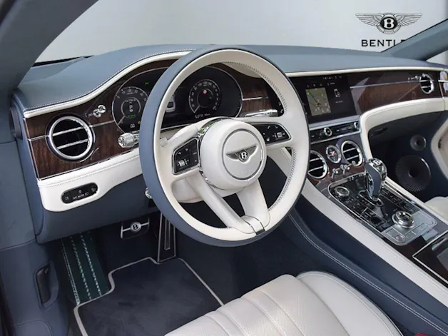 Bentley Continental GT V8 4.0 PHEV 680 PS