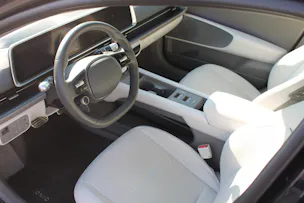 Hyundai Ioniq 6 77kWh Launch Edition 2WD