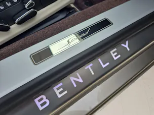 Bentley Continental GT 4.0 V8 PHEV Speed 782 PS/ 1.9 % Leasing möglich