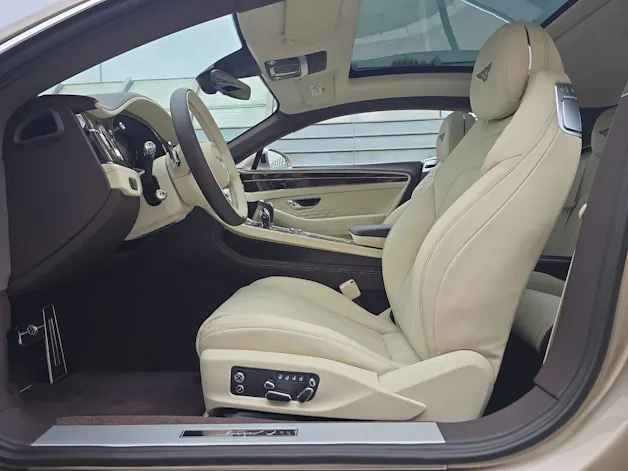 Bentley Continental GT 4.0 V8 PHEV Speed 782 PS/ 1.9 % Leasing möglich