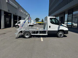 Iveco eDaily 50C14E mit Wechselladekipper WELAKI