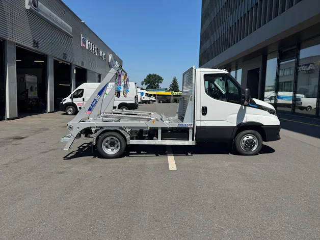Iveco eDaily 50C14E mit Wechselladekipper WELAKI