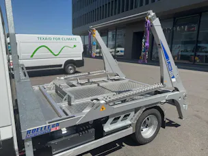 Iveco eDaily 50C14E mit Wechselladekipper WELAKI