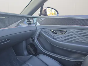 Bentley Continental GTC 4.0 V8 PHEV Speed 782 PS/ 1.9 % Leasing möglich
