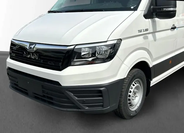MAN TGE 3.180 Standard 4x4 Automat